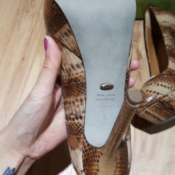Sergio Rossi Snakeskins Peep Toe pump 38.5 - Picture 3 of 7
